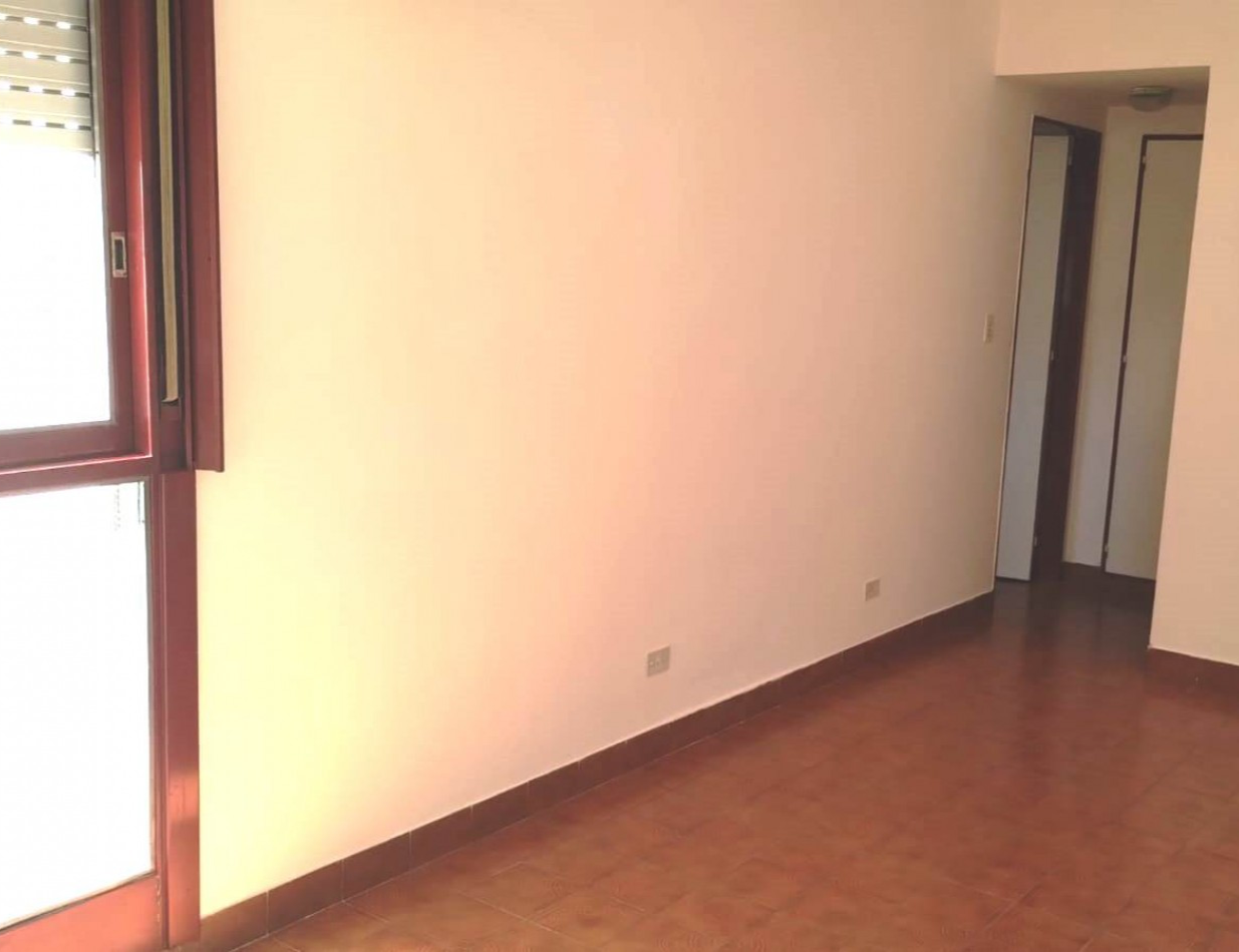 DEPARTAMENTO  2 AMB "FLORESTA"