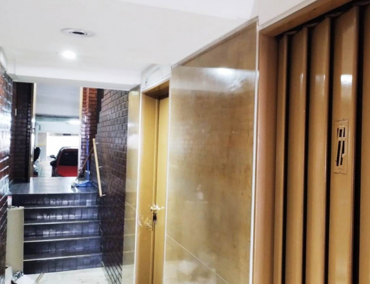 DEPARTAMENTO  2 AMB "FLORESTA"