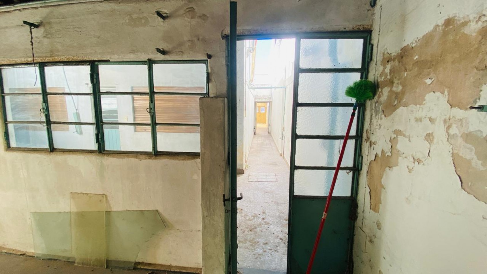 CASA 4 AMB PARA DEMOLER Y/ O REFACCIONAR MONTE CASTRO