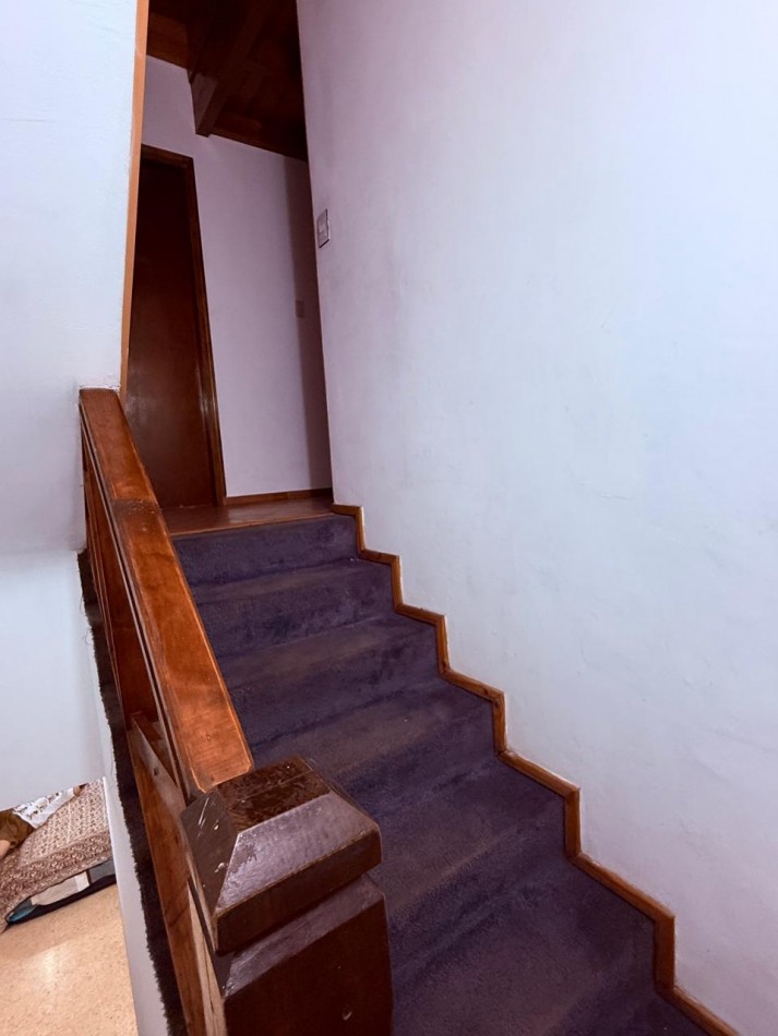 CASA 5 AMB CON DEPENDENCIA Y GARAGE  VILLA DEVOTO- APTO USO COMERCIAL