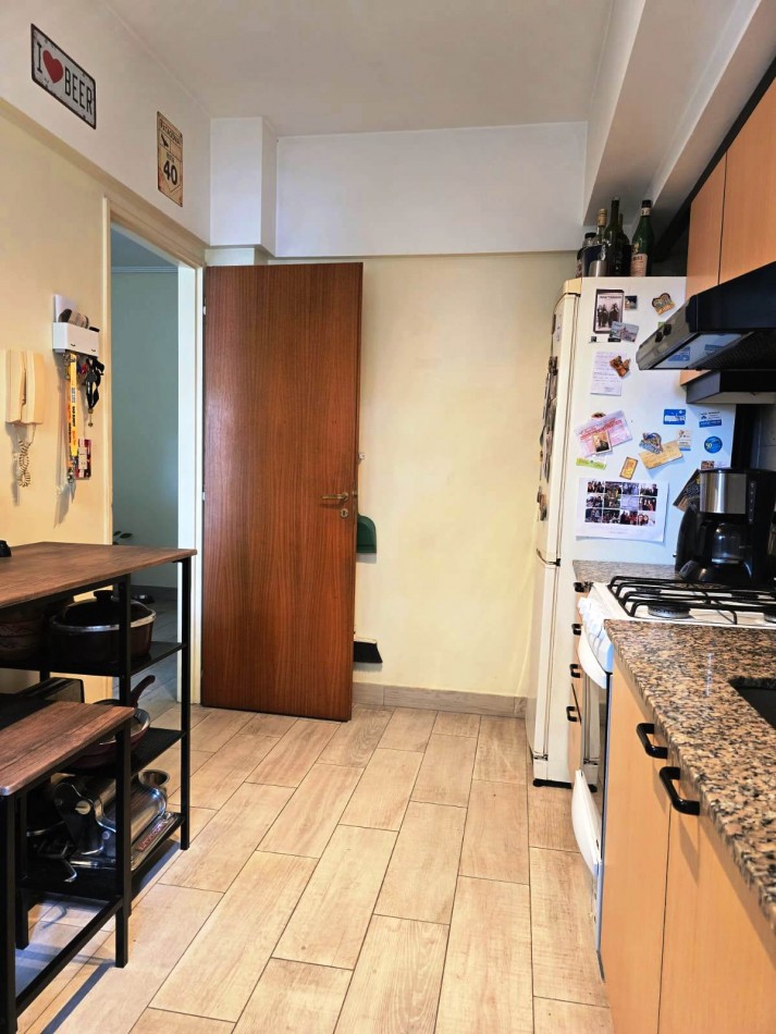 DEPARTAMENTO 2 AMBIENTES AL FRENTE CON BALCON