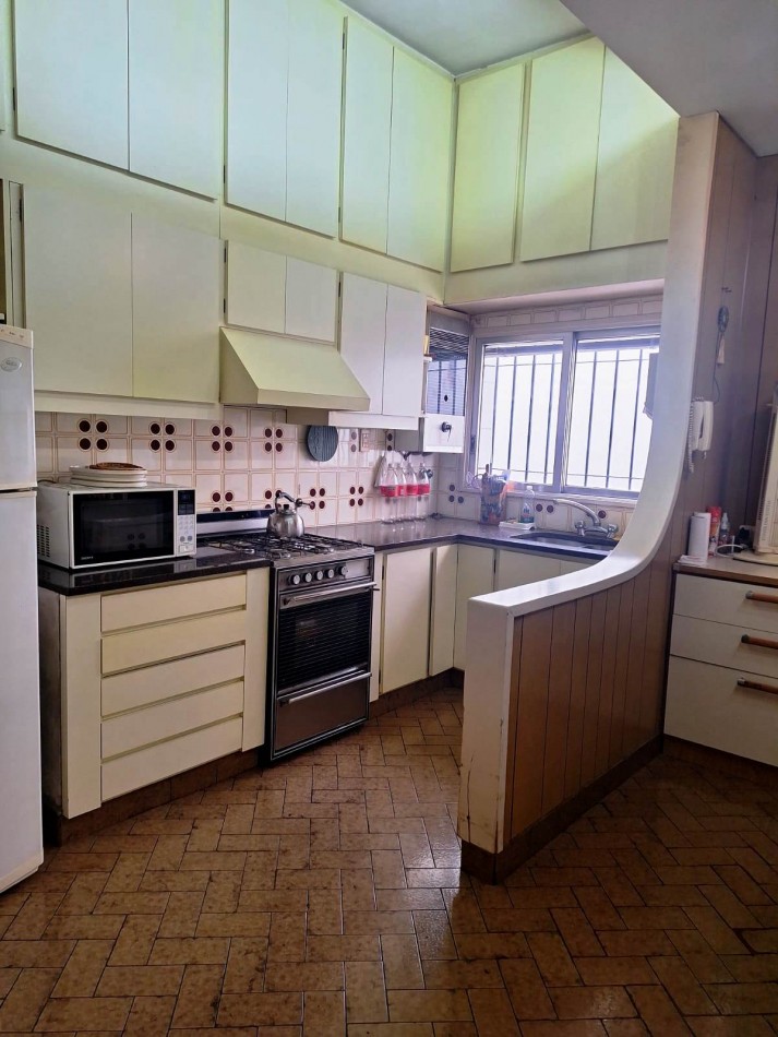 CASA EN VENTA 4 AMBIENTES VILLA DEVOTO