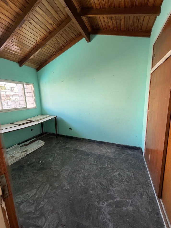 CASA 5 AMB CON DEPENDENCIA Y GARAGE  VILLA DEVOTO