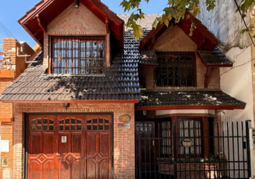 CASA 5 AMB CON DEPENDENCIA Y GARAGE  VILLA DEVOTO